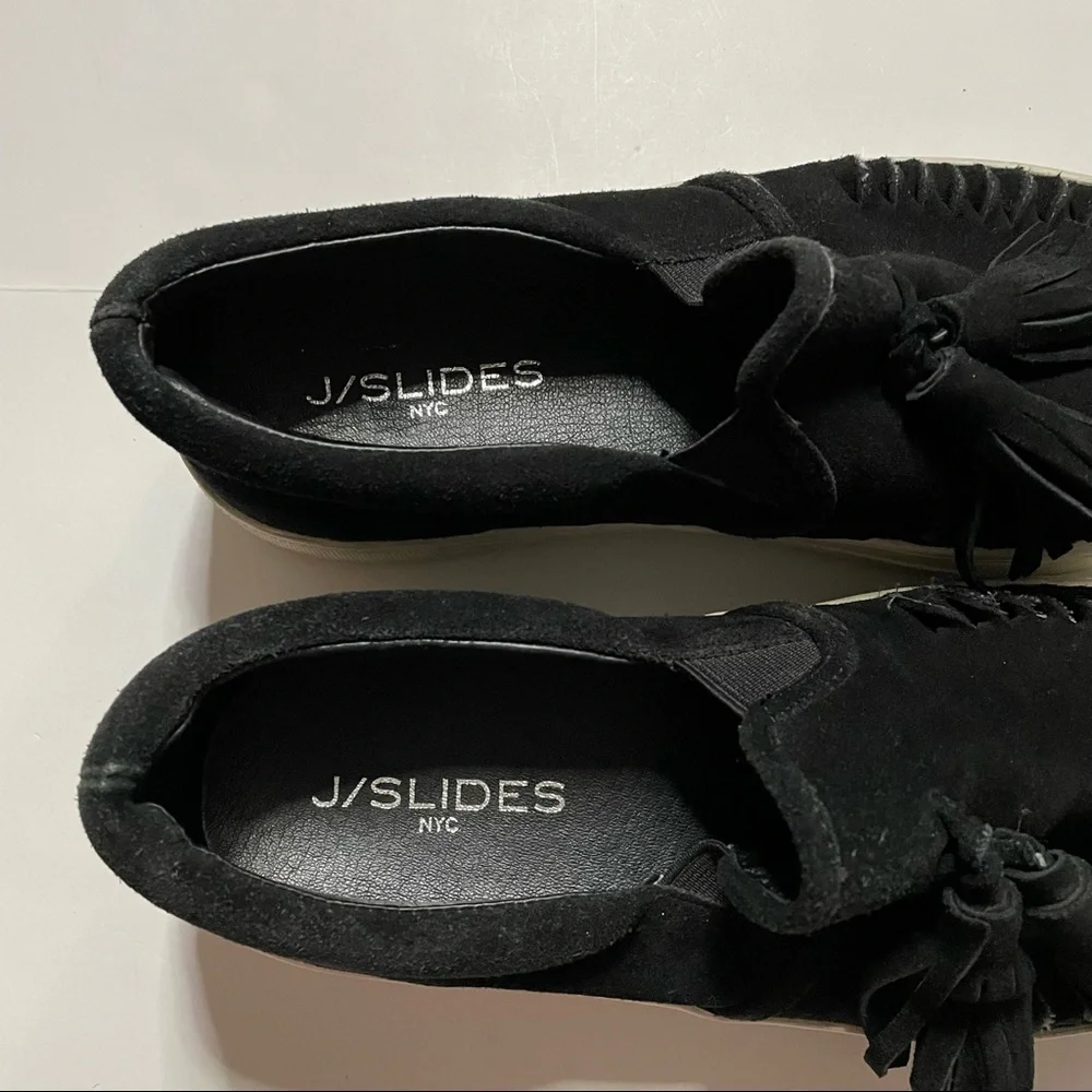 J/SLIDES Slip On Loafer Sneaker Shoes Microseude with Tassel Decoration Size 7